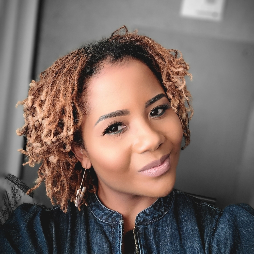 Meet your Posher, Tiara